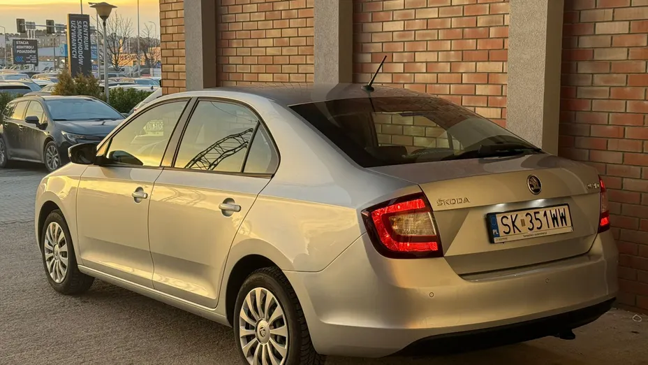 SKODA Rapid Rapid 1.0 TSI Ambition