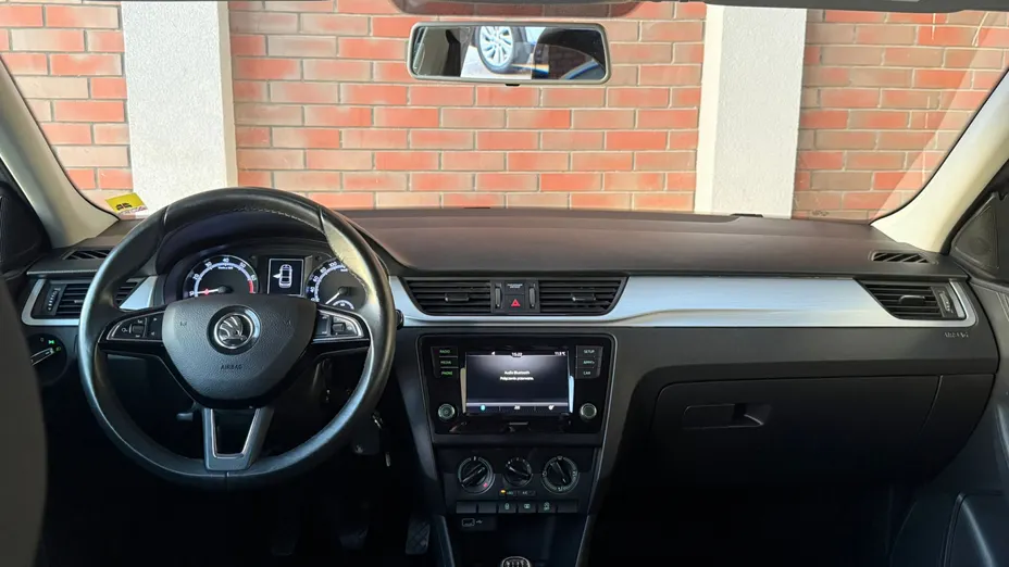 SKODA Rapid Rapid 1.0 TSI Ambition