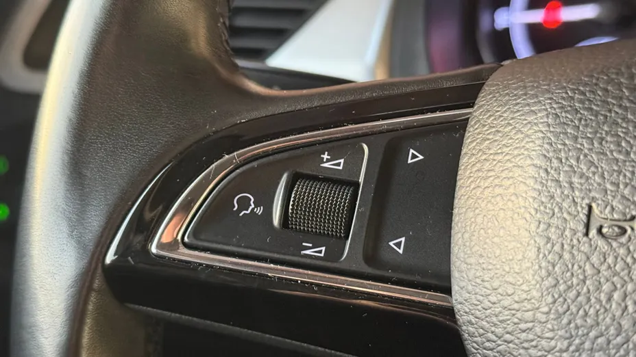 SKODA Rapid Rapid 1.0 TSI Ambition