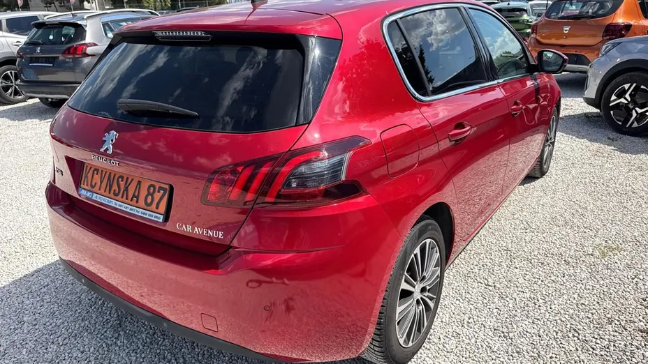 PEUGEOT 308 -