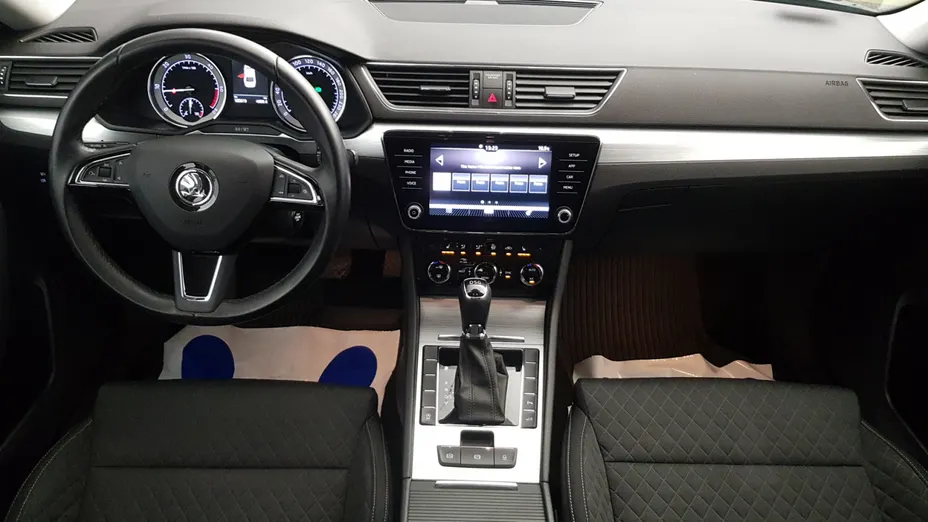 SKODA Superb Superb 2.0 TDI SCR Ambition DSG