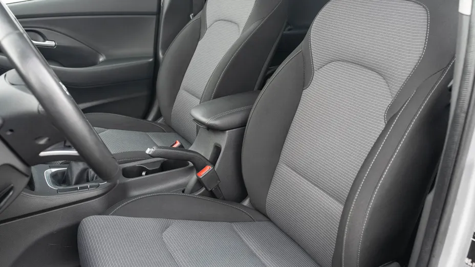 HYUNDAI i30 i30 1.5 DPI Classic +