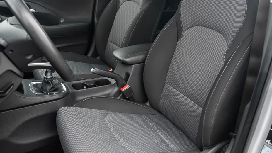 HYUNDAI i30 i30 1.5 DPI Classic +