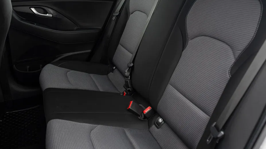 HYUNDAI i30 i30 1.5 DPI Classic +