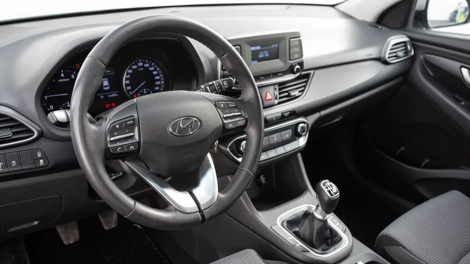 HYUNDAI i30 i30 1.5 DPI Classic +