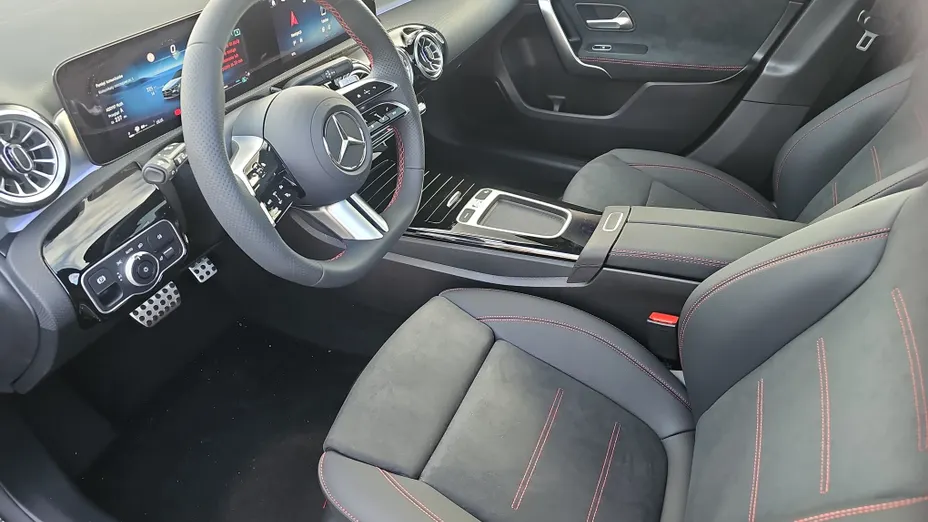 MERCEDES-BENZ A Klasa A 220 4-Matic AMG Line 8G-DCT Nowy