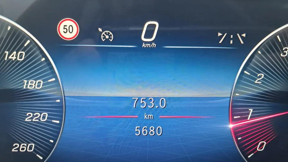 MERCEDES-BENZ GLB GLB 200 mHEV Progressive 7G-DCT