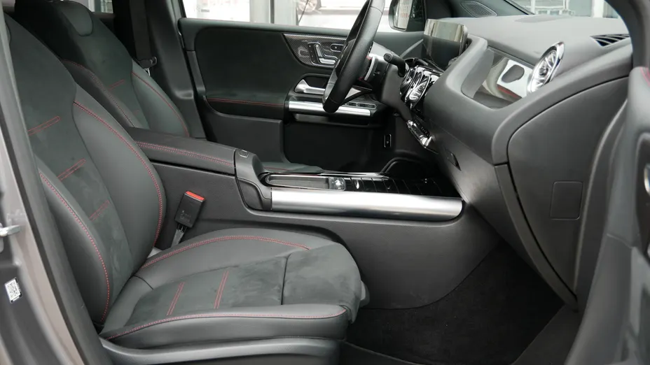 MERCEDES-BENZ B Klasa B 220 4-Matic mHEV AMG Line 8G-DCT