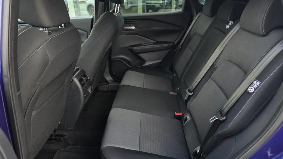 NISSAN Qashqai Qashqai 1.3 DIG-T N-Connecta DCT