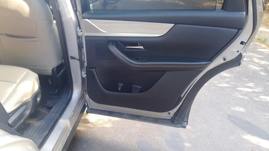 MAZDA CX-90 -