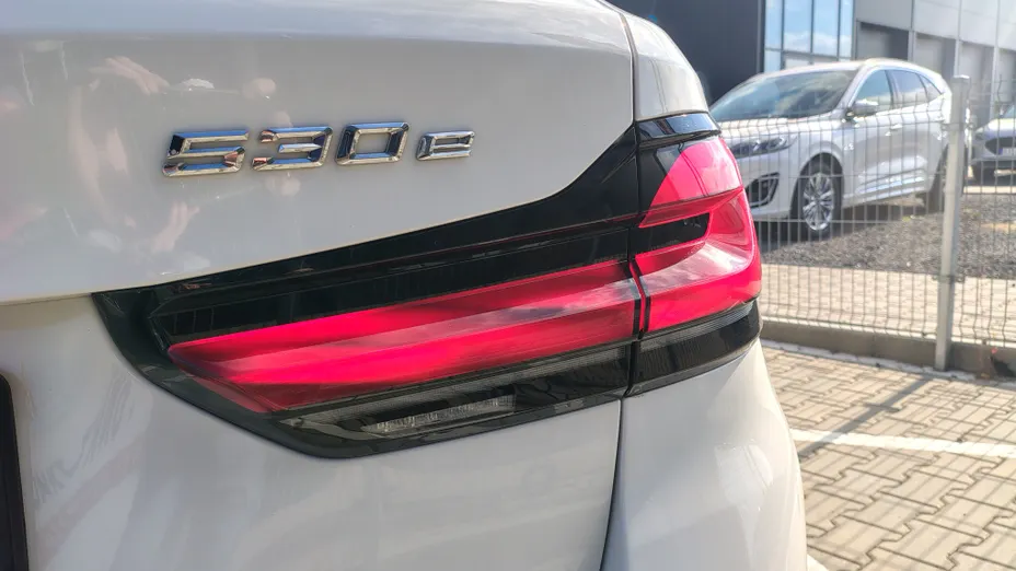 BMW Seria 5 530e PHEV aut