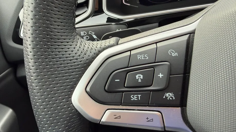 VOLKSWAGEN T-ROC T-ROC 1.5 TSI R-Line DSG