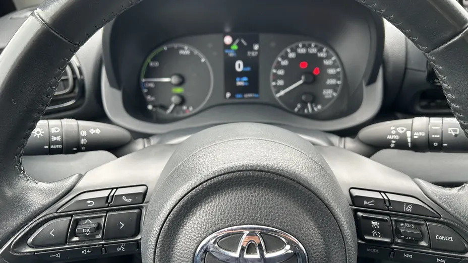 TOYOTA Yaris Yaris Hybrid 1.5 Comfort