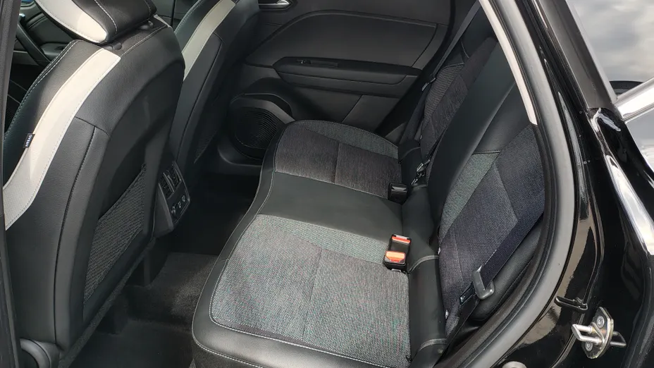 RENAULT Captur Captur 1.3 TCe mHEV Techno EDC