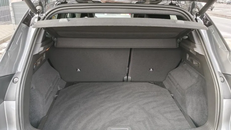 RENAULT Austral Austral 1.3 TCe mHEV Iconic esprit Alpine aut