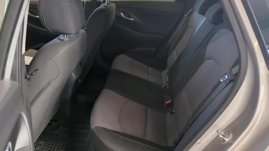 HYUNDAI i30 i30 1.5 DPI Modern