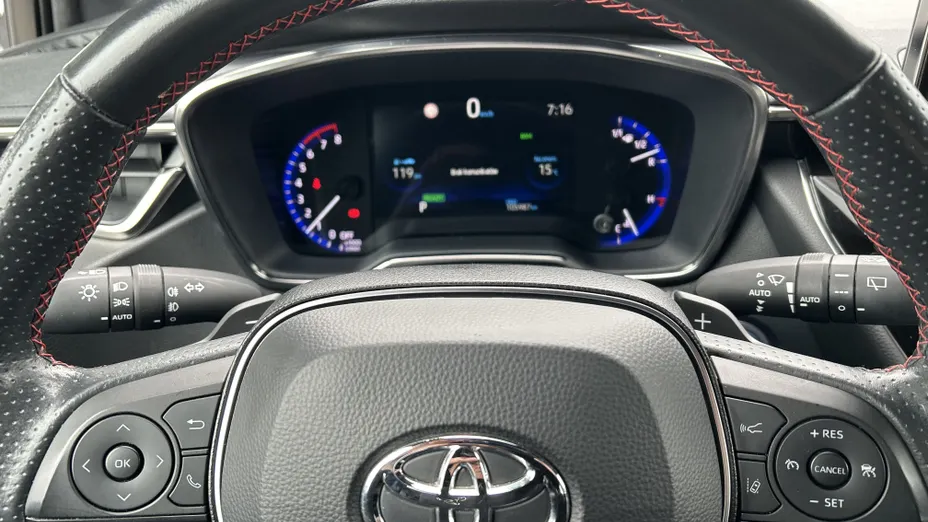 TOYOTA Corolla Corolla 2.0 Hybrid GR Sport Dynamic