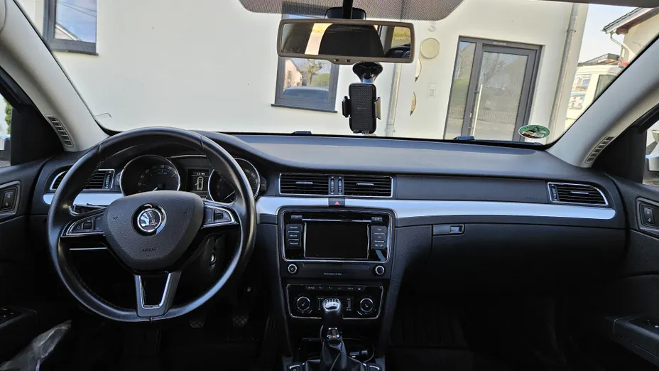 SKODA Superb Superb 2.0 TDI Ambition