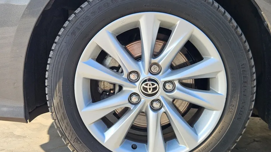 TOYOTA Corolla Corolla 1.8 Hybrid Comfort