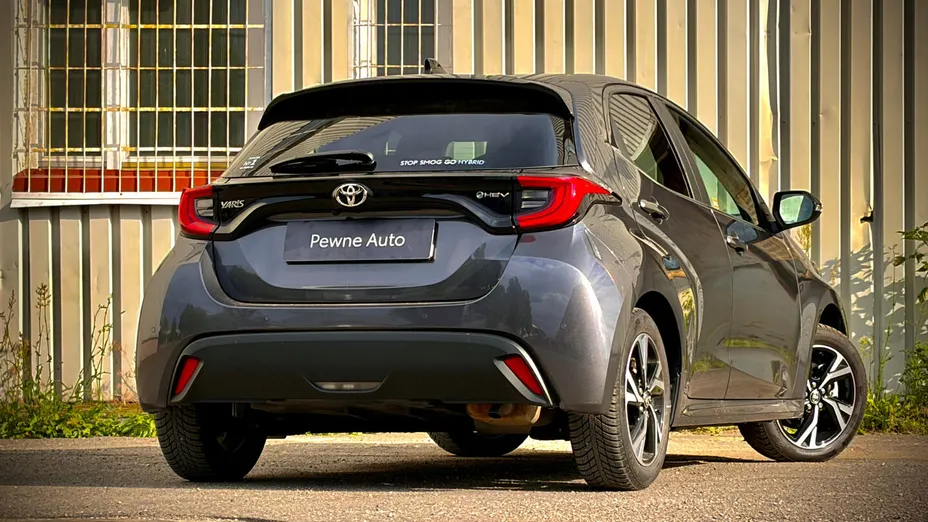 TOYOTA Yaris Yaris Hybrid 1.5 Style