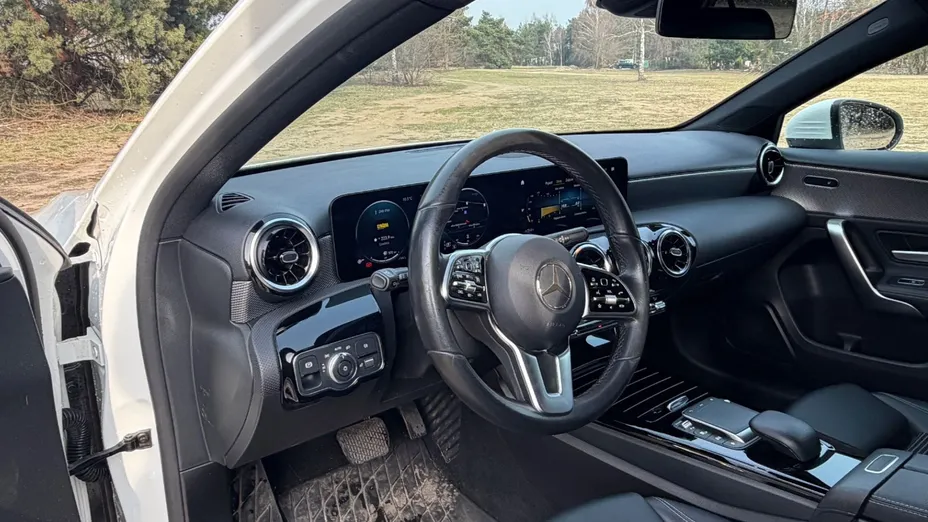 MERCEDES-BENZ A Klasa A 180 7G-DCT