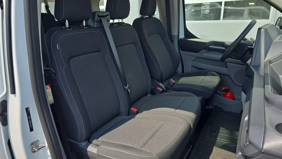 FORD Transit Custom Transit Custom Kombi 2.5 PHEV 340 L2H1 Trend CVT M1