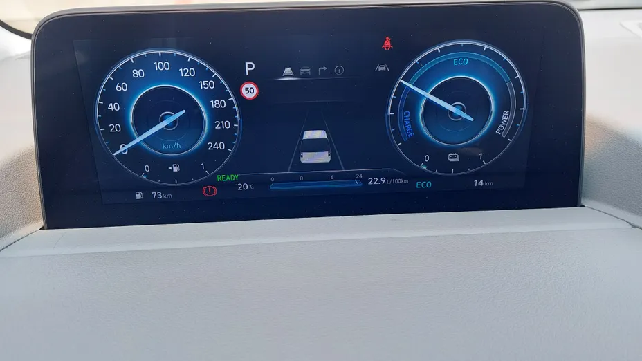 HYUNDAI Staria Staria 1.6 T-GDI HEV Luxury aut Nowy