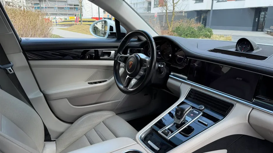 PORSCHE Panamera Panamera