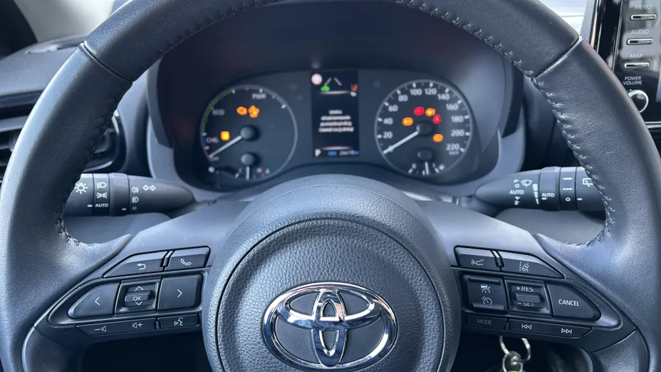 TOYOTA Yaris Yaris Hybrid 1.5 Comfort