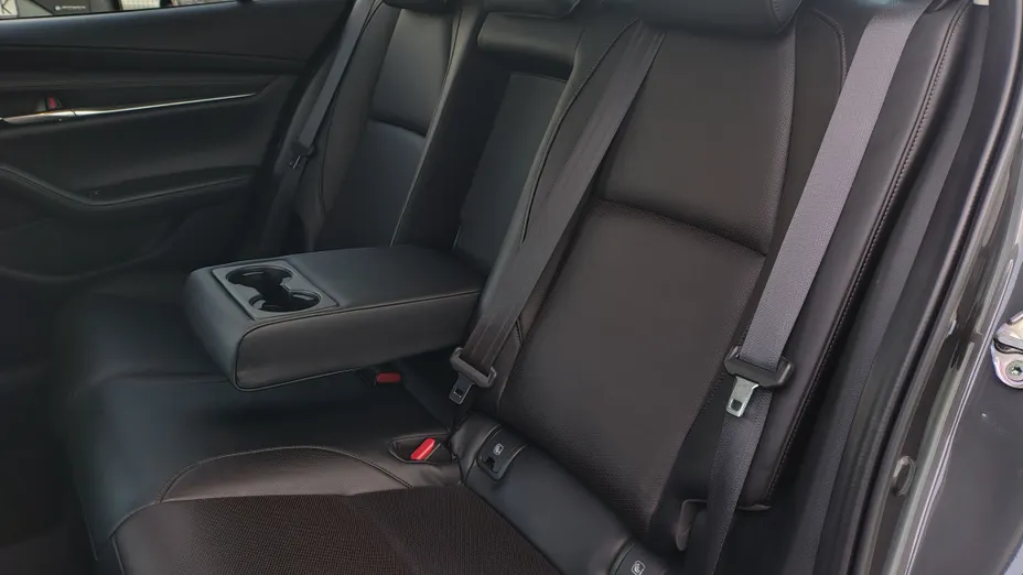 MAZDA 3 3 2.0 mHEV Hikari aut