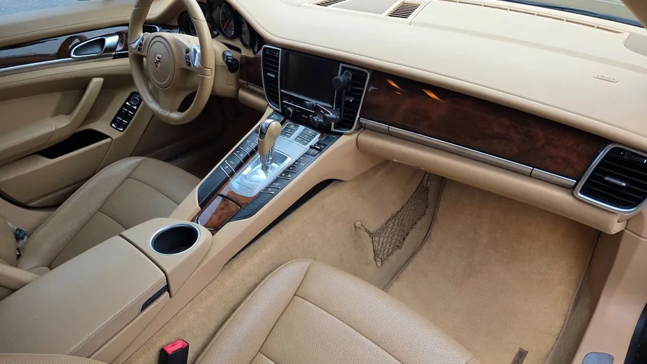 PORSCHE Panamera Panamera 4