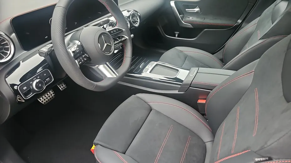 MERCEDES-BENZ CLA CLA 200 mHEV AMG Line 7G-DCT Nowy