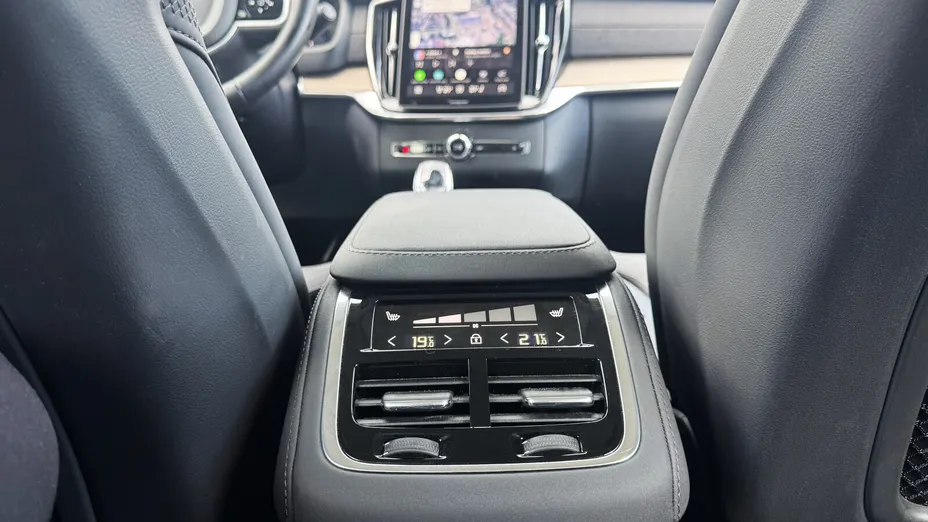 VOLVO XC90 XC90 B5 B AWD Plus Bright 7os aut