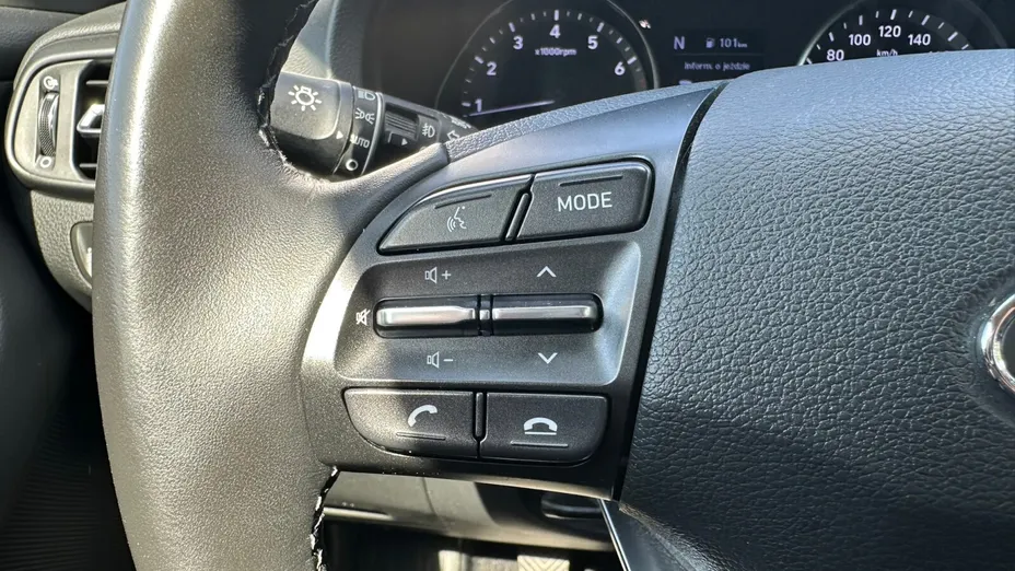 HYUNDAI i30 i30 1.5 T-GDI 48V Smart