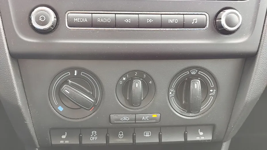 SKODA Rapid Rapid 1.2 Ambition