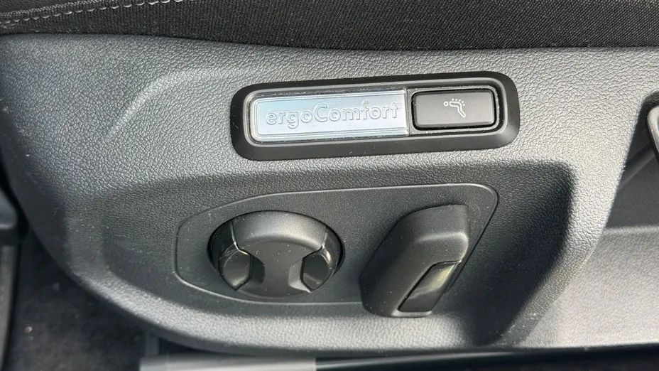 VOLKSWAGEN Arteon -