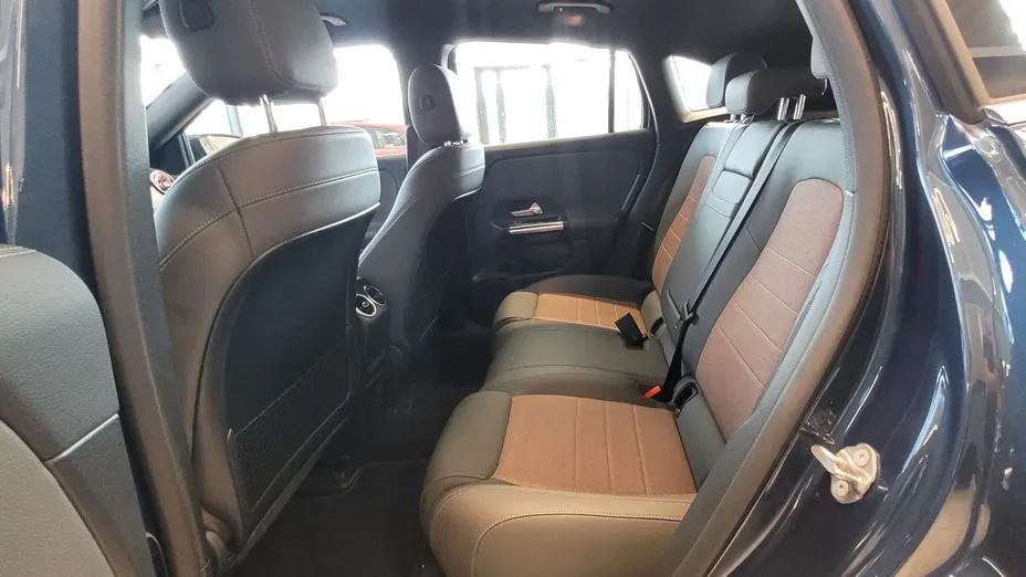 MERCEDES-BENZ EQA EQA 250 66.5kWh Electric Art