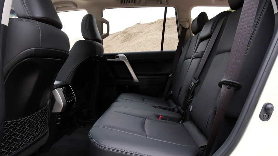 TOYOTA Land Cruiser LC 2.8 D-4D Prestige aut Nowy