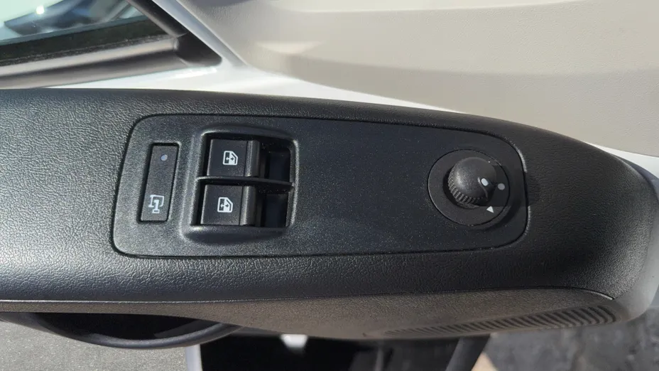 PEUGEOT Boxer Boxer 333 BlueHDi L2H2 Pro