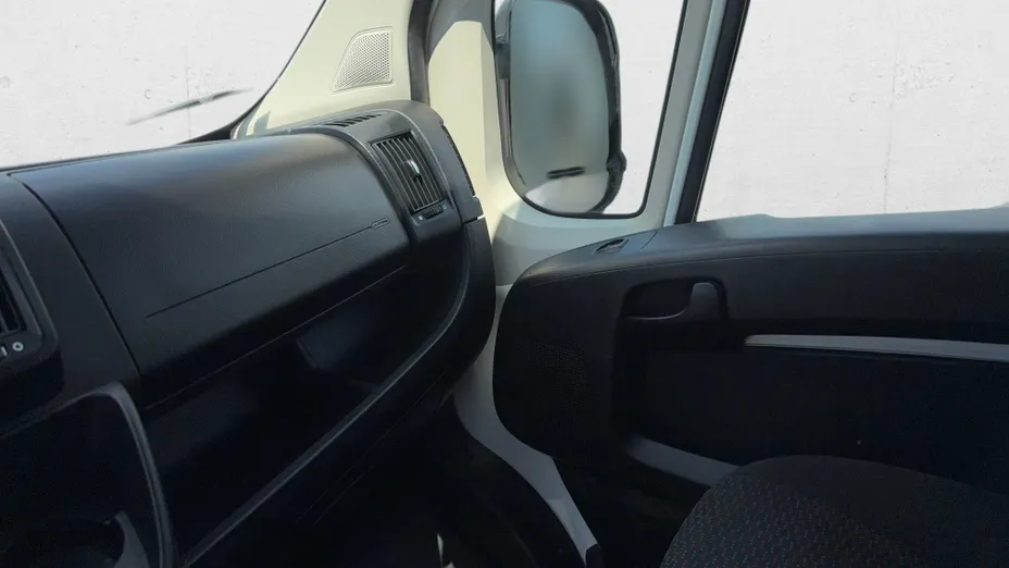 PEUGEOT Boxer Boxer 333 BlueHDi L2H2 Pro