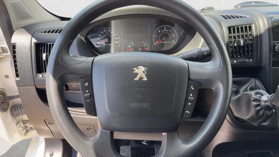 PEUGEOT Boxer Boxer 333 BlueHDi L2H2 Pro