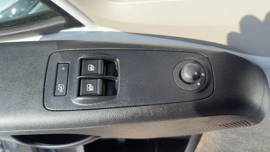 PEUGEOT Boxer Boxer 333 BlueHDi L2H2 Pro