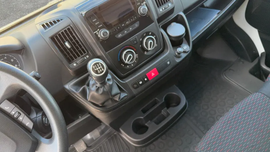 PEUGEOT Boxer Boxer 333 BlueHDi L2H2 Pro