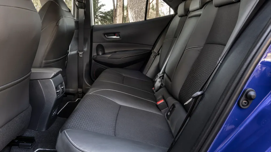 TOYOTA Corolla Corolla 1.8 Hybrid Comfort Nowy