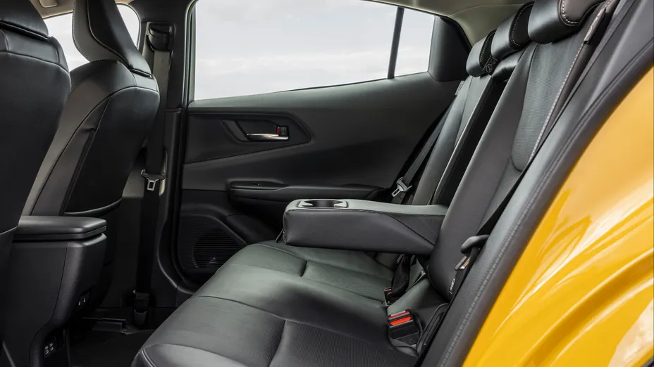 TOYOTA Prius Prius Plug-in 2.0 Hybrid Comfort Nowy