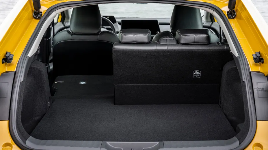 TOYOTA Prius Prius Plug-in 2.0 Hybrid Executive Nowy