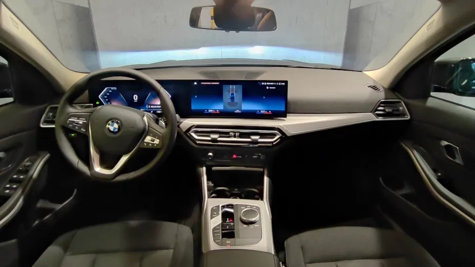 BMW Seria 3 318i aut Nowy