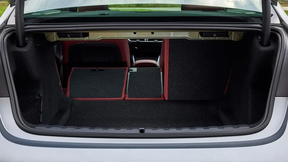 BMW Seria 3 318i aut Nowy