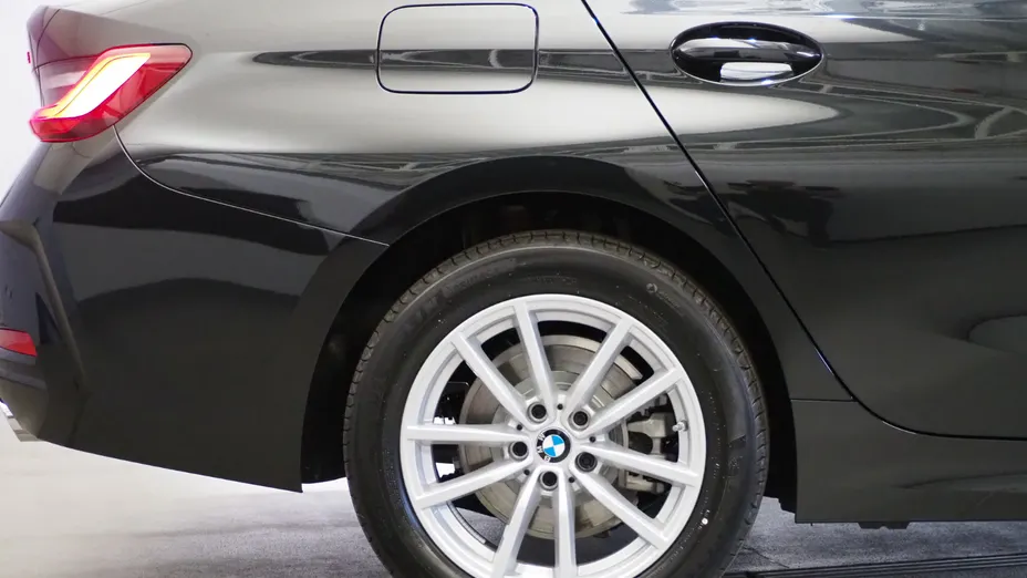 BMW Seria 3 318i aut Nowy