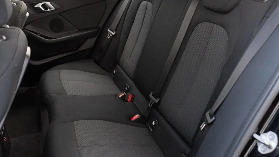 BMW Seria 1 118i Advantage aut